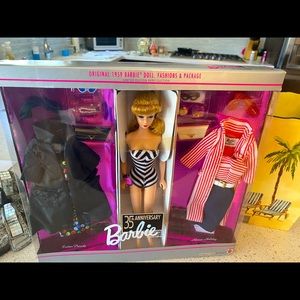 MATTEL VINTAGE 35 th ANNIVERSARY BARBIE GIFT SET W ROMAN Holiday & PONYTAIL REPR